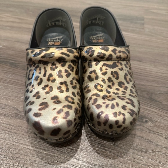 Dansko Shoes - DANSKO Clogs